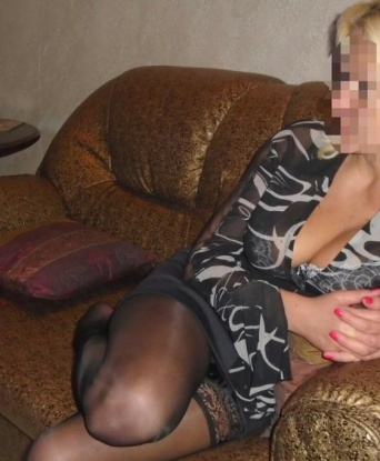 Я живу в Москве, где готова встретиться с тобой и подарить незабываемые моменты нашей встречи. Мои услуги включают все, что ты можешь себе представить, от массажа и стриптиза до ролевых игр и более экзотических фантазий. Я прекрасно понимаю твои скрытые желания и сделаю все возможное, чтобы они исполнились. У меня есть отличные отзывы от предыдущих клиентов, которые рады рекомендовать меня. Более подробные фото и информацию об услугах можешь найти на моем профиле. Жду встречи с нетерпением, чтобы позаботиться о тебе и удовлетворить твои самые интимные желания! 💋❤️ Елена